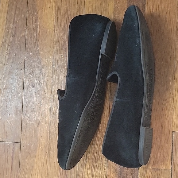 Vionic Women's Black Embroidered Slip-On Flats - Picture 4 of 12